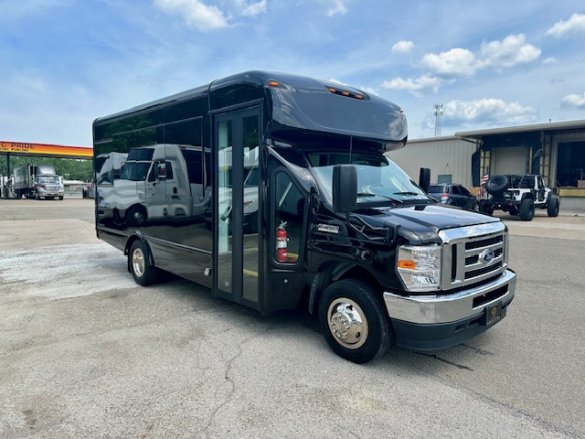 2023 Ford E450 Shuttle Bus for Sale in Erie, PA - Main Photo