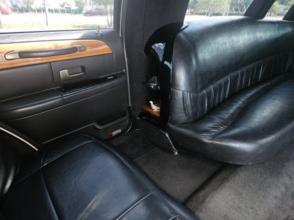 2007 Krystal Lincoln Town Car Limousine