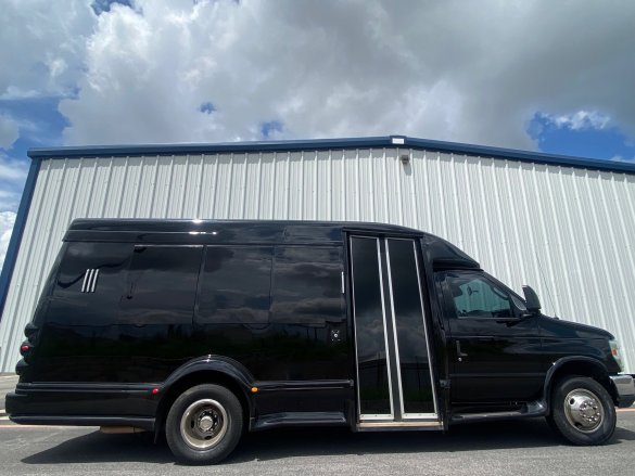 2013 Ford Turtle Top Van Terra Commercial Limo Bus