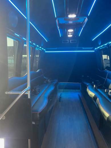 2013 Ford Turtle Top Van Terra Commercial Limo Bus