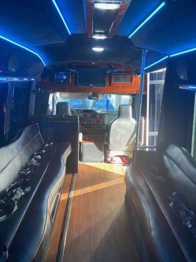 2013 Ford Turtle Top Van Terra Commercial Limo Bus