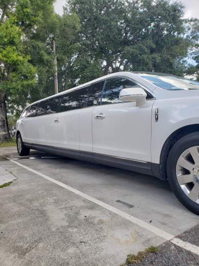 2014 Royale Coachworks Lincoln MKT 120" 5 Door Limousine