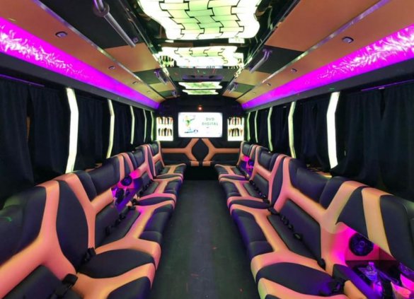 2014 Freightliner M2 Limo Bus