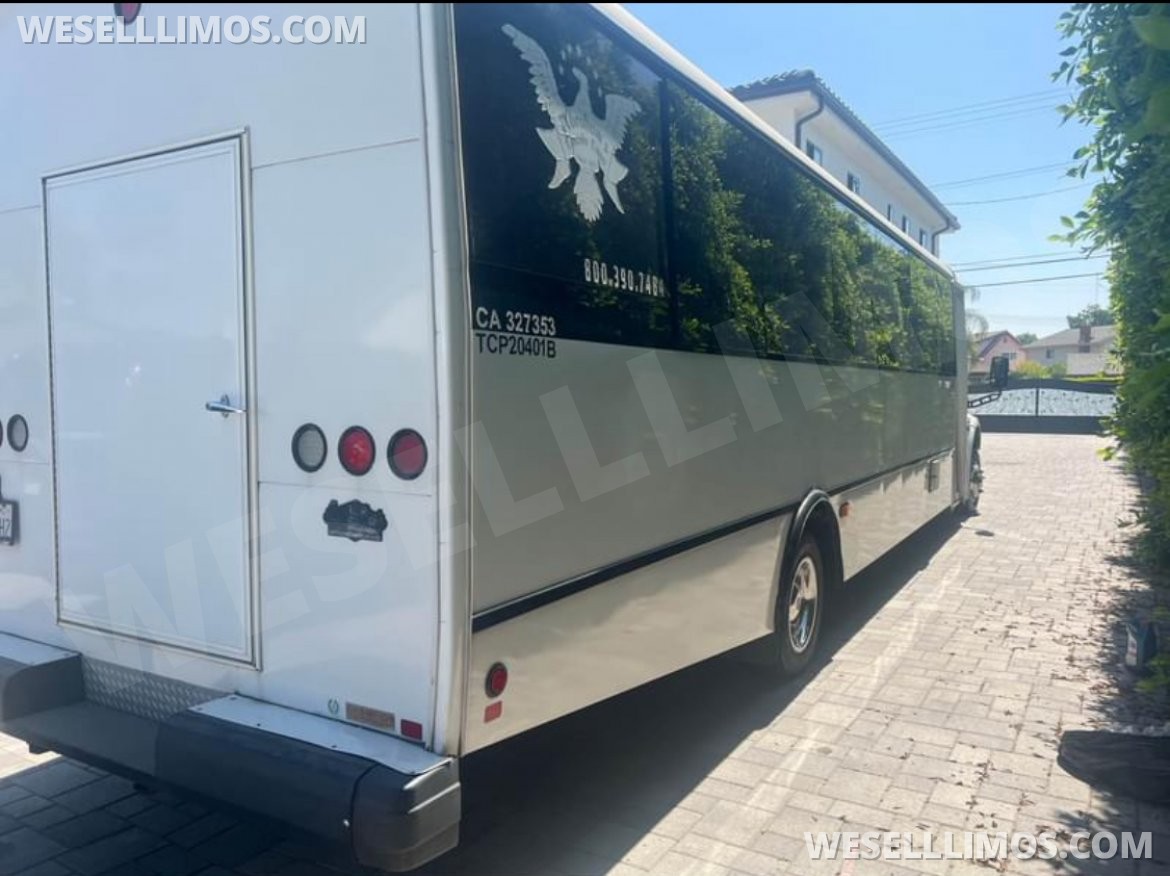 Photo of Limo Bus for sale: 2014 Freightliner M2 40&quot; by Pinnacle Manufacturing