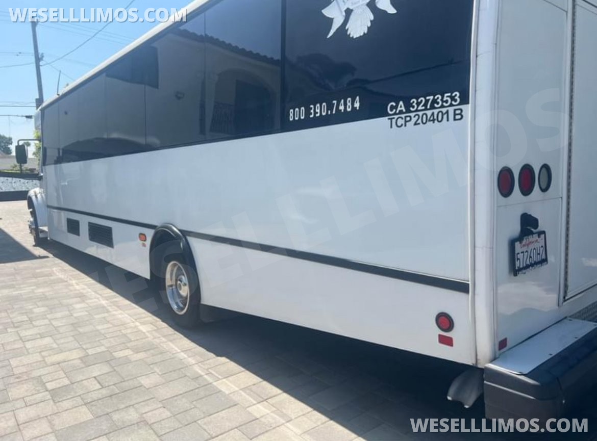 Photo of Limo Bus for sale: 2014 Freightliner M2 40&quot; by Pinnacle Manufacturing
