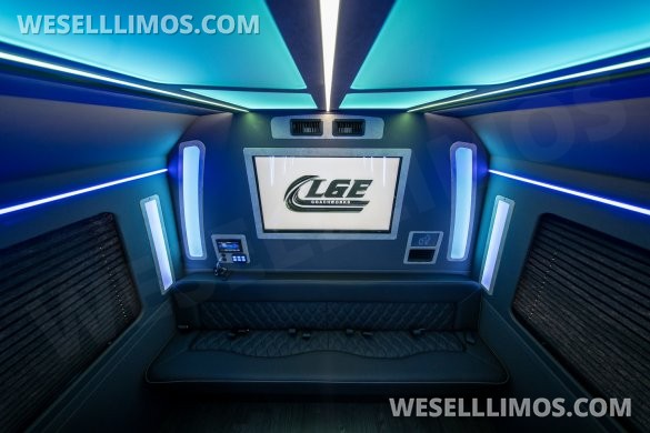 LGE Coachworks F550 Limo Bus 29+ Passengers