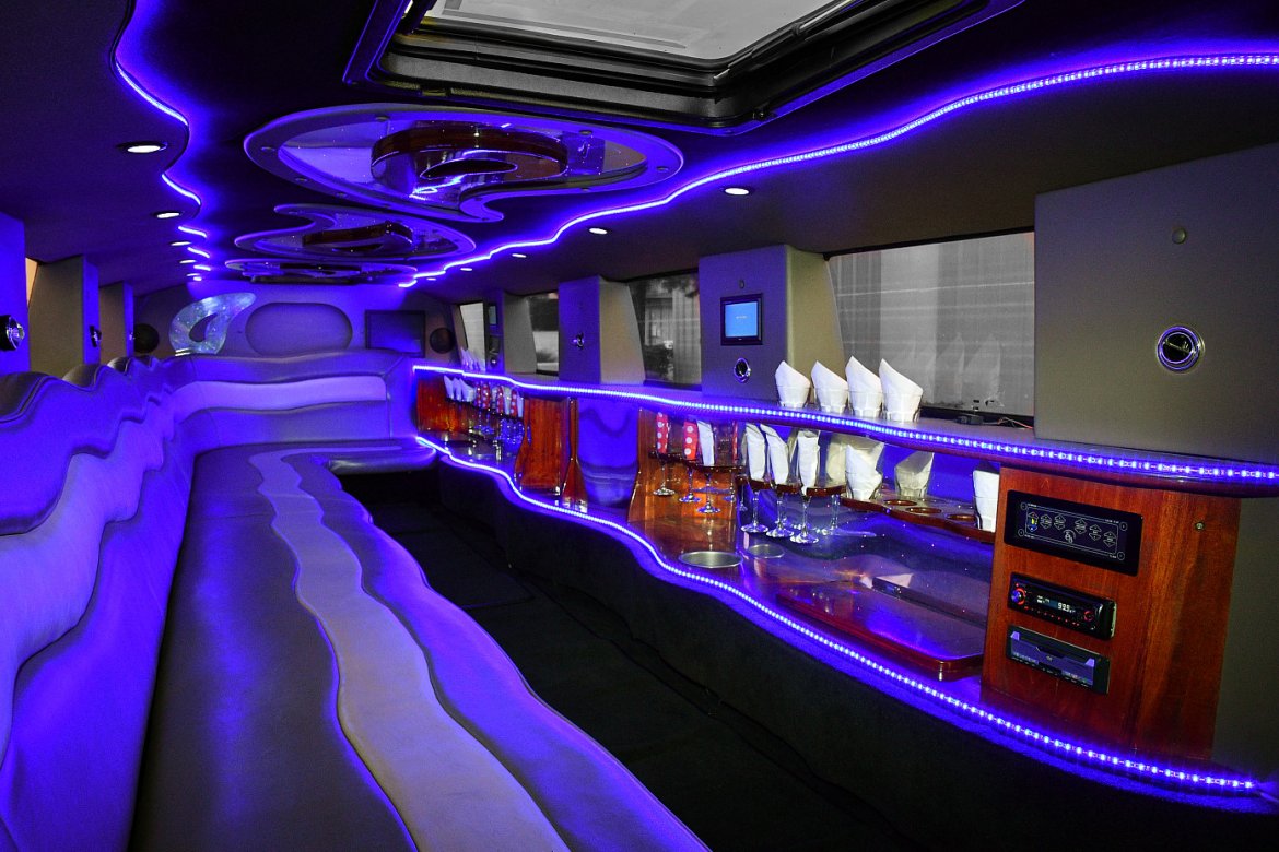 Photo of SUV Stretch for sale: 2005 Hummer H-2 200" by Springfield