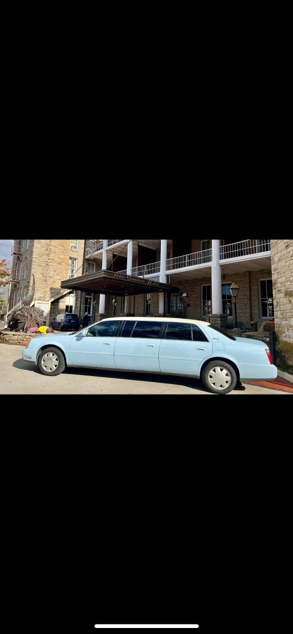 2003 Cadillac Deville Limousine