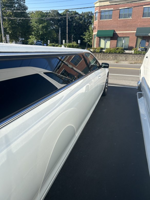 2019 Limoland Chrysler 300 Limousine