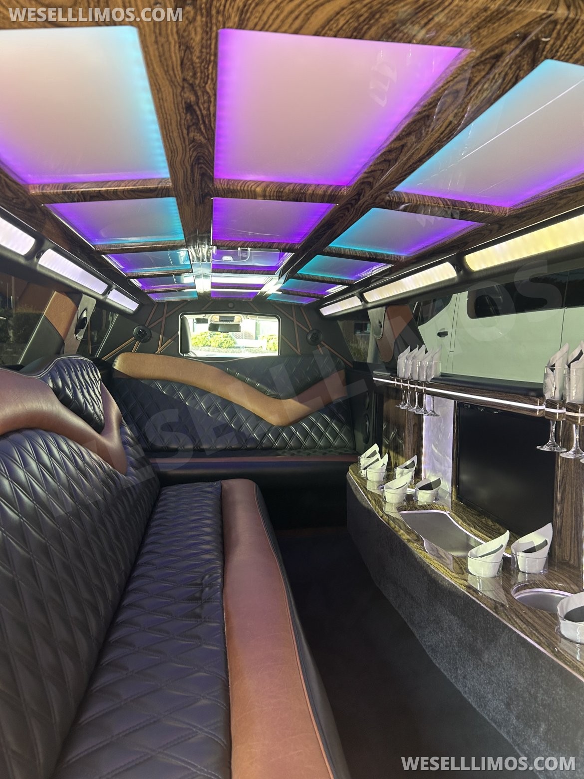 Photo of Limousine for sale: 2019 Chrysler 300 140&quot; by Limoland