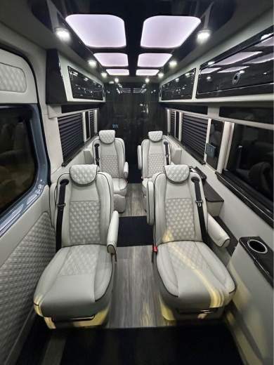 2025 OGV Luxury Coach Mercedes-Benz V-Cruise 10OBA Sprinter