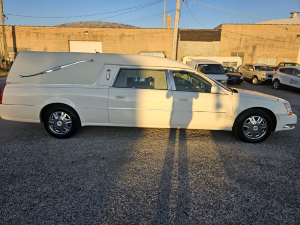 2008 Eagle  Cadillac DTS Funeral