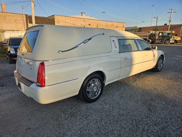 2008 Eagle  Cadillac DTS Funeral