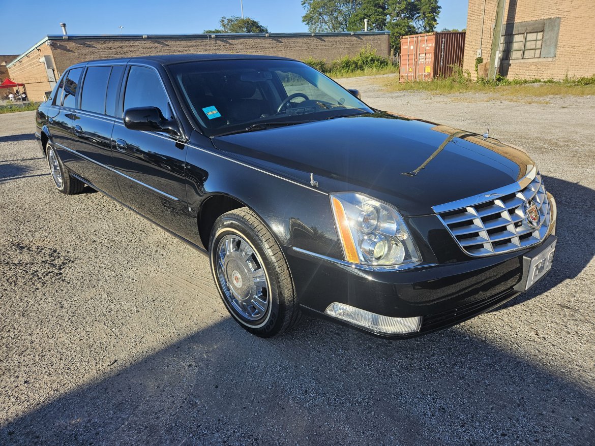 Funeral for sale: 2009 Cadillac DTS 65&quot; by Divine Funeral Services