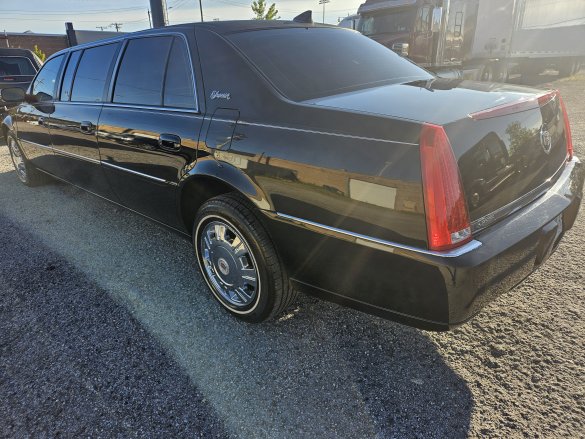 2009 Superior  Cadillac DTS Funeral