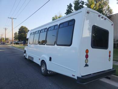 2014 Ford E450 Limo Bus