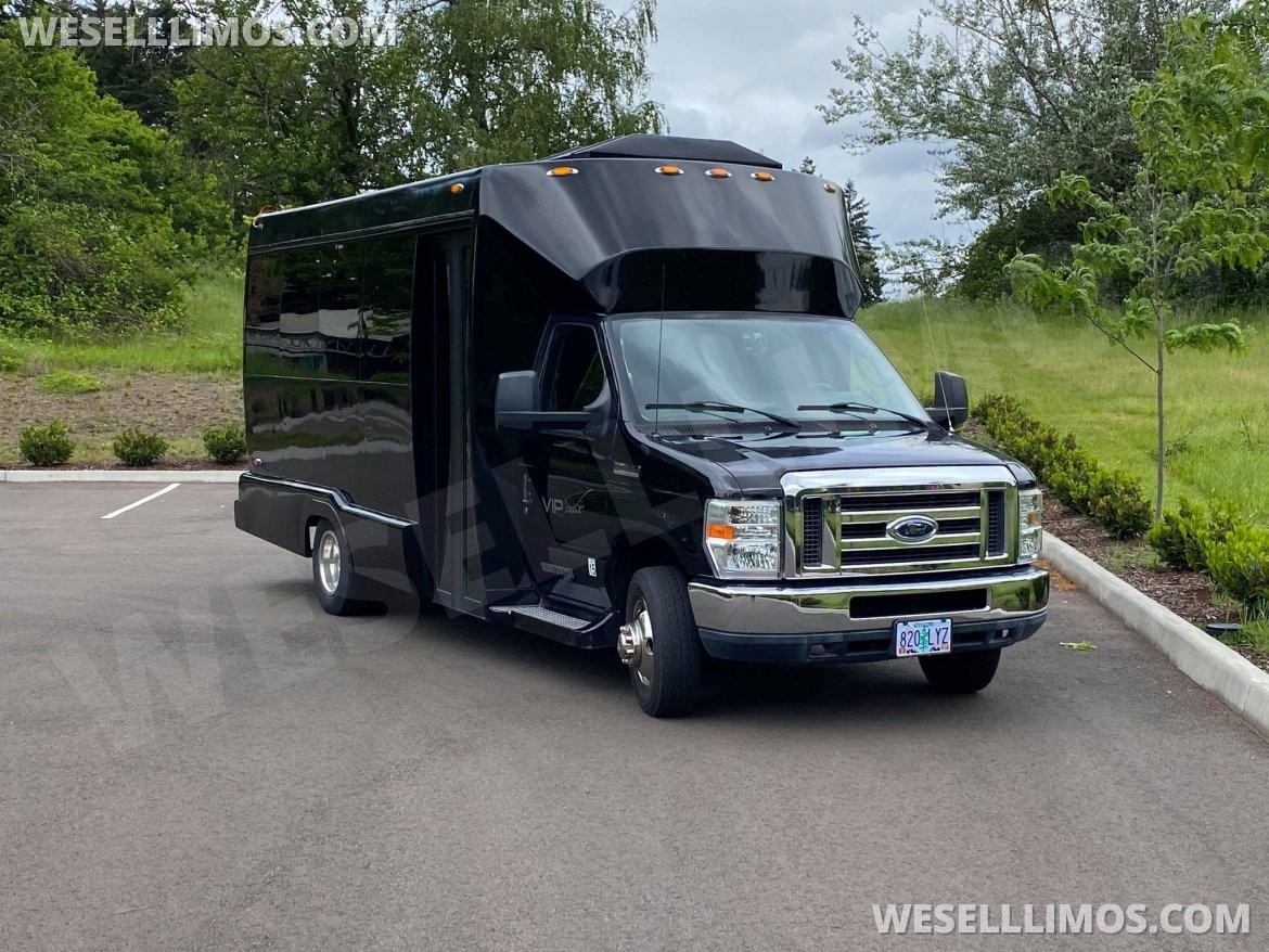 Limo Bus for sale: 2011 Ford E450 by Tiffany