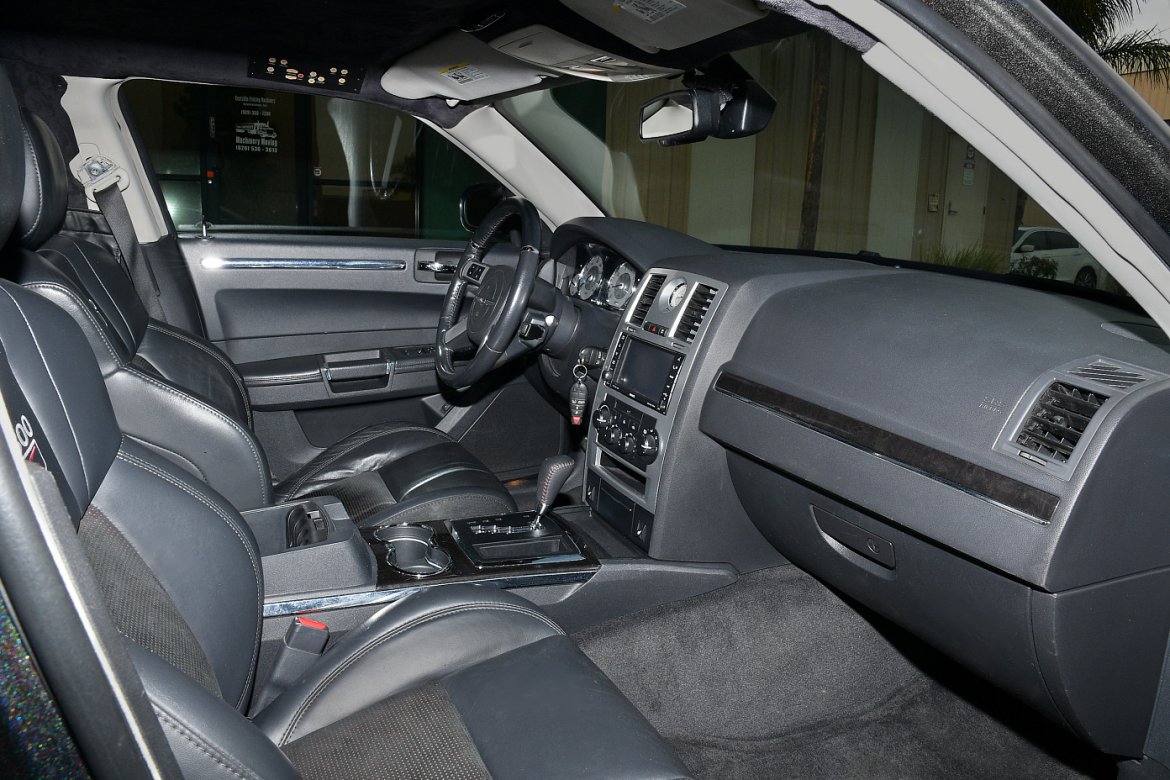 Photo of Limousine for sale: 2010 Chrysler 300 140&quot; by American Custom Coach