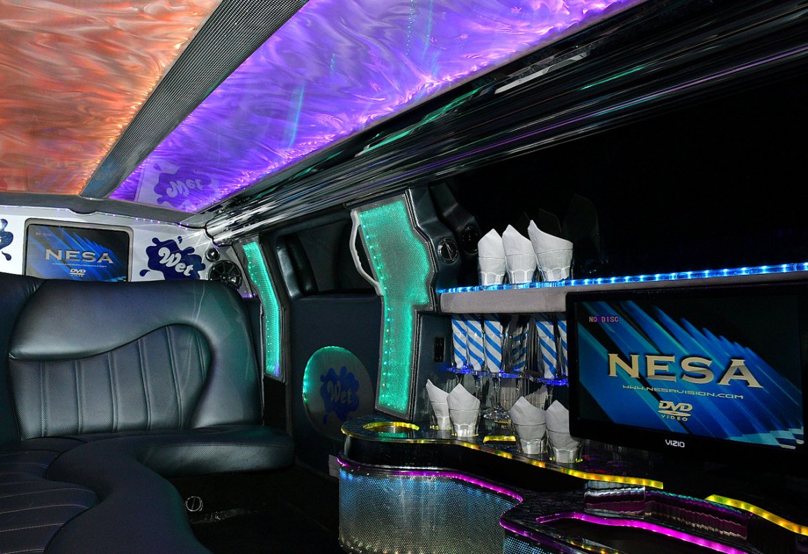 Photo of Limousine for sale: 2010 Chrysler 300 140&quot; by American Custom Coach