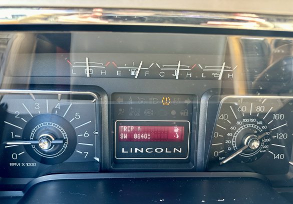 2007 Lincoln Navigator SUV Stretch w/Jet doors