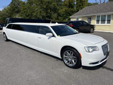 2019 Springfield  Coach Chrysler 300 Limousine