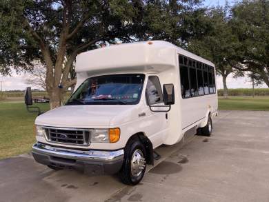 2007 Ford E450 Super Duty Party Bus