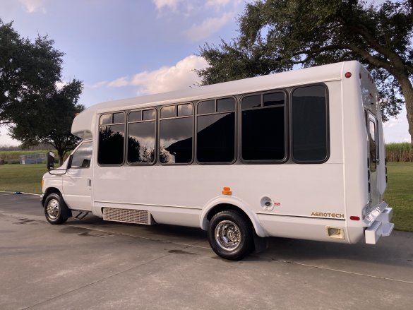 2007 Ford E450 Super Duty Party Bus