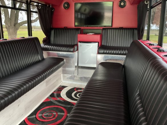 2007 Ford E450 Super Duty Party Bus