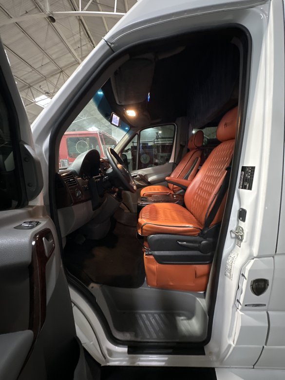 2016 Battisti Customs Mercedes-Benz Sprinter 170 Sprinter