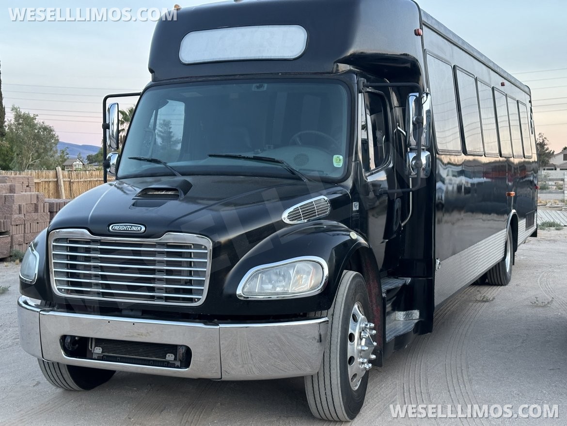 Limo Bus for Sale in Las Vegas, NV - Photo 3