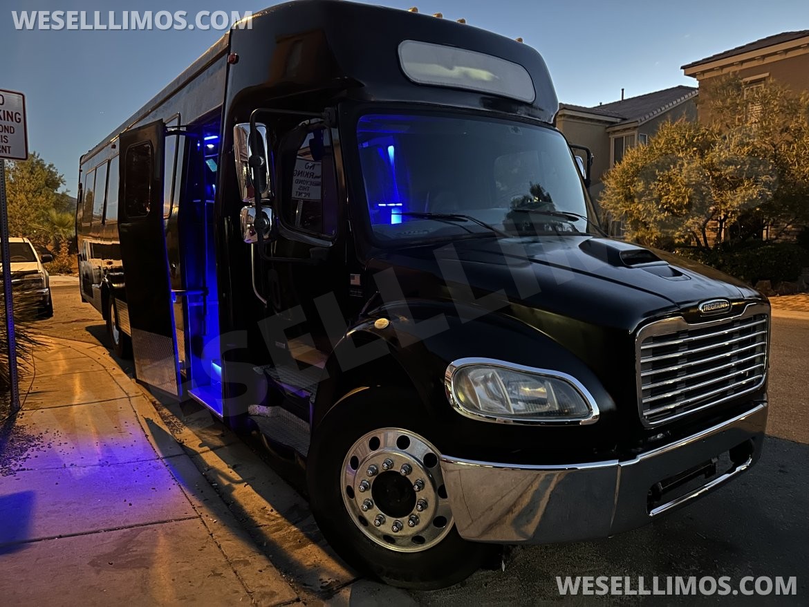 Limo Bus for Sale in Las Vegas, NV - Photo 7
