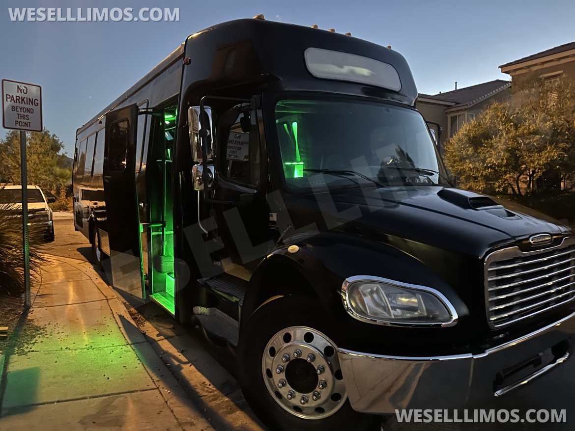 Limo Bus for Sale in Las Vegas, NV - Photo 4
