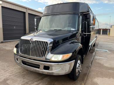 2007 Krystal International 3200 DT466 Limo Bus