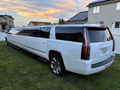 2015 Pinnacle  Chevrolet Suburban SUV Stretch