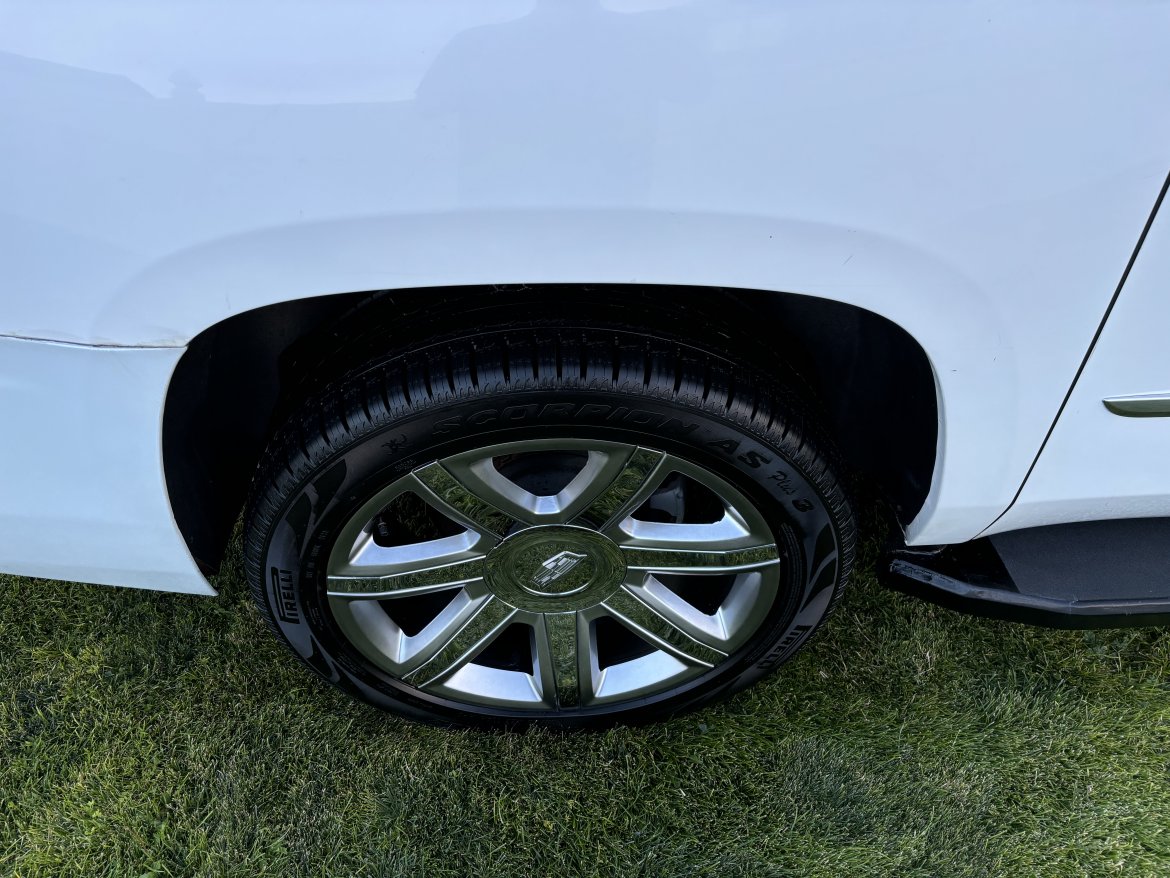SUV Stretch for Sale in Grantsville, UT - Photo 10