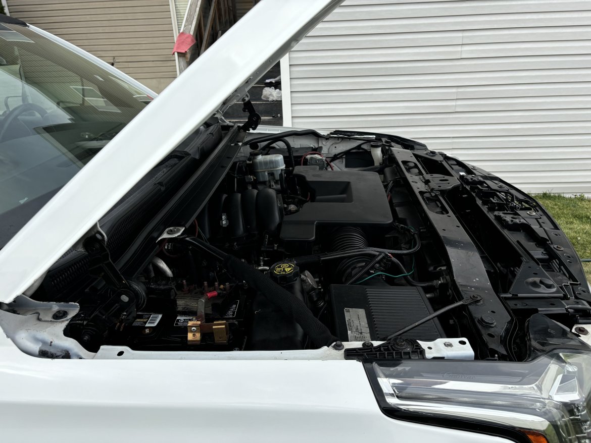 SUV Stretch for Sale in Grantsville, UT - Photo 14