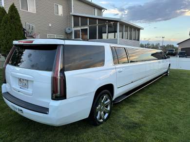 2015 Pinnacle  Chevrolet Suburban SUV Stretch