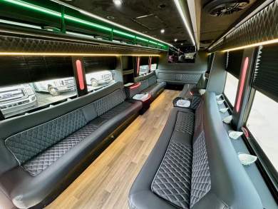 2017 Global Motor Coach Ford F550 Party Bus Limousine