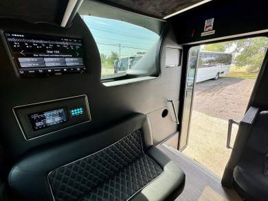 2017 Global Motor Coach Ford F550 Party Bus Limousine