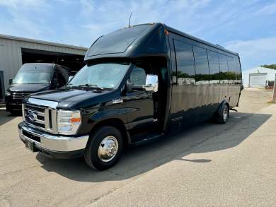 2017 Global Motor Coach Ford E450 Limo Party Bus