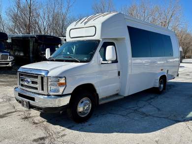 2018 Global Motor Coach Ford E350 Limo Party Bus