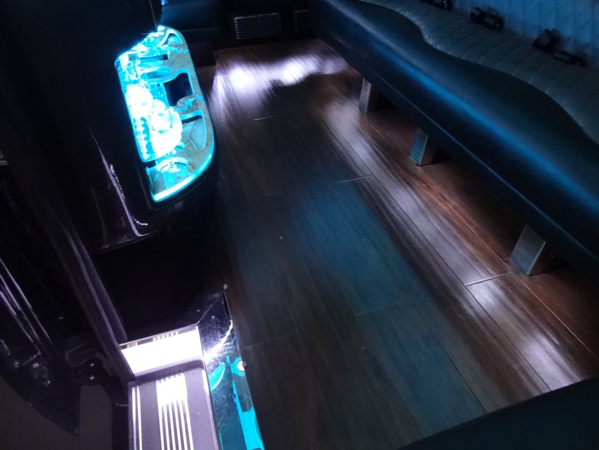 Photo of Sprinter for sale: 2014 Mercedes-Benz 3500 Limousine by Specialty Conversions SPV