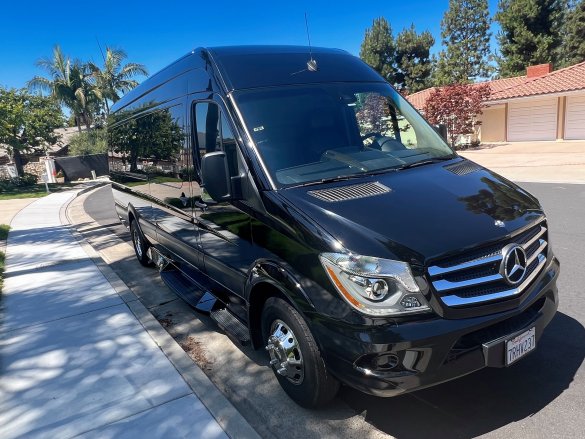 2016 Mercedes-Benz 3500 170" Sprinter with GlideRite "Air Ride" Suspension