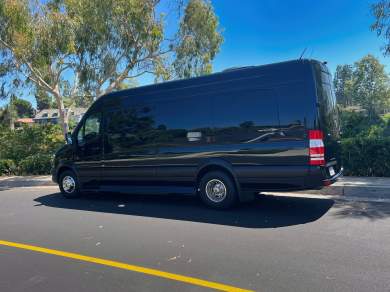 2016 Mercedes-Benz 3500 170" Sprinter with GlideRite "Air Ride" Suspension