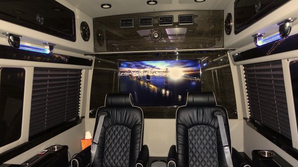 2016 Mercedes-Benz 3500 170" Sprinter with GlideRite "Air Ride" Suspension