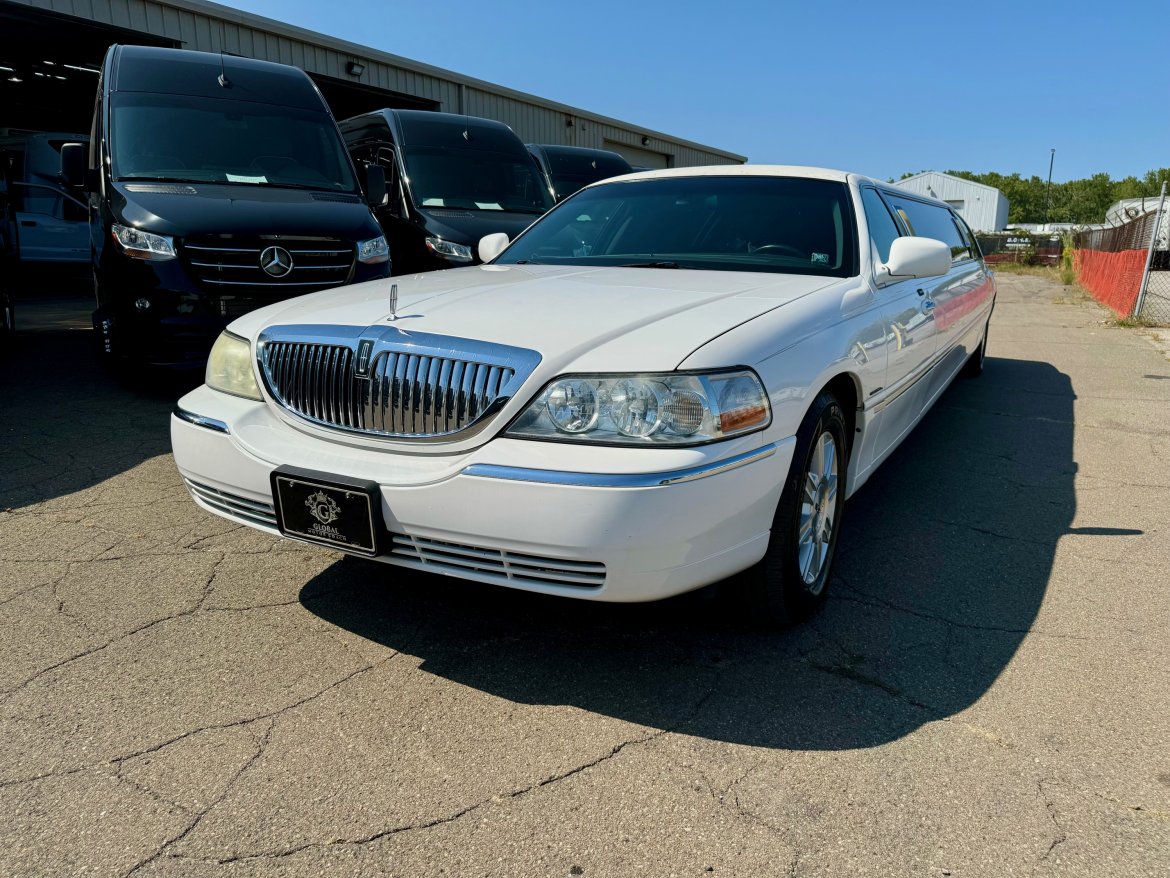 Limousine for Sale in Erie, PA - Photo 3