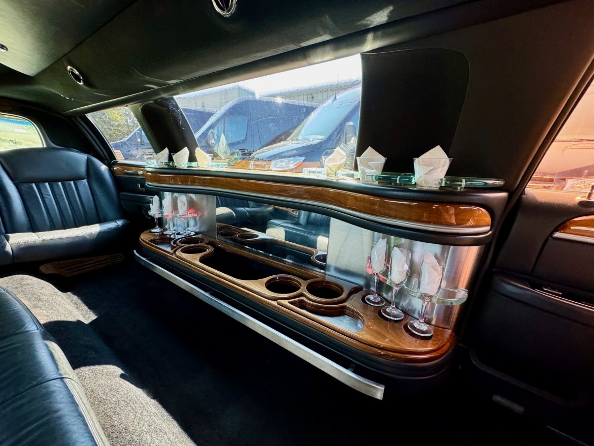 Limousine for Sale in Erie, PA - Photo 16