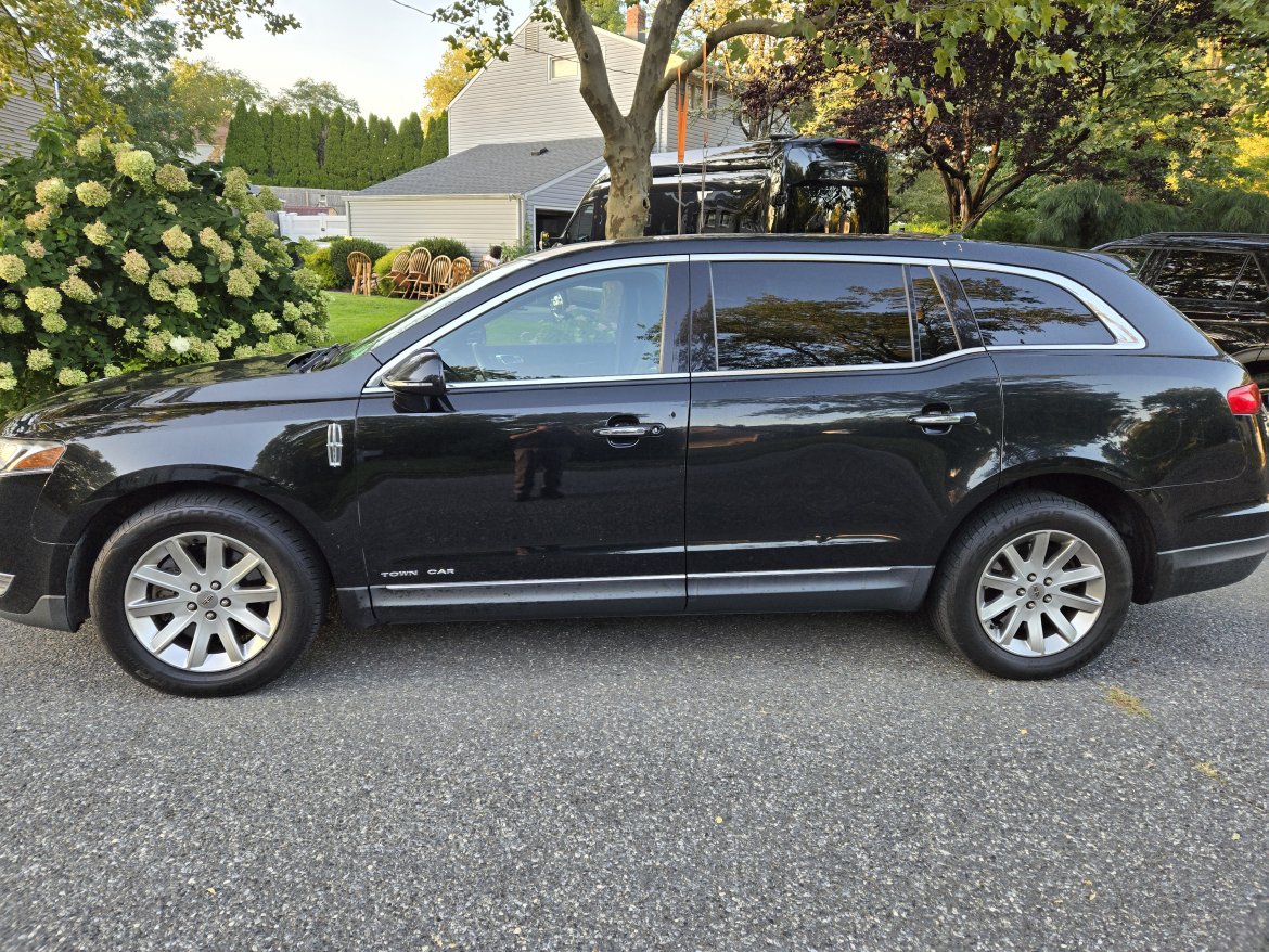 Sedan for Sale in MIDDLETOWN, NJ - Photo 3
