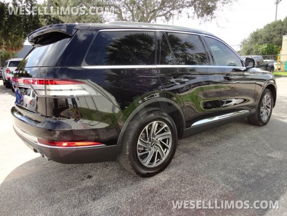 2023 Lincoln Aviator AWD Livery SUV