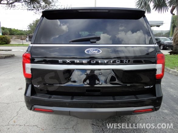 2022 Ford Expedition XLT Max 4x4 Livery SUV